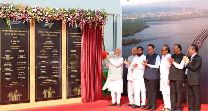 प्रधानमंत्री मोदी ने किया देश के सबसे लंबे पुल का उद्घाटन