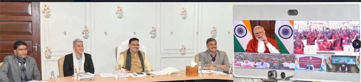 प्रधानमंत्री ने डूंगरपुर की महिला लाभार्थी से किया संवाद