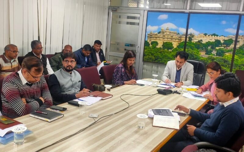 शिविरों में जनभागीदारी बढ़ाएं, अधिक से अधिक पात्र लोगों को करें लाभान्वित: जिला कलक्टर