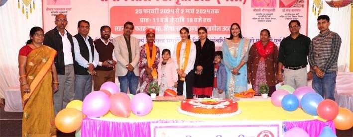 दूसरे दिन ग्राहकों से लबरेज हुआ अमृता हाट