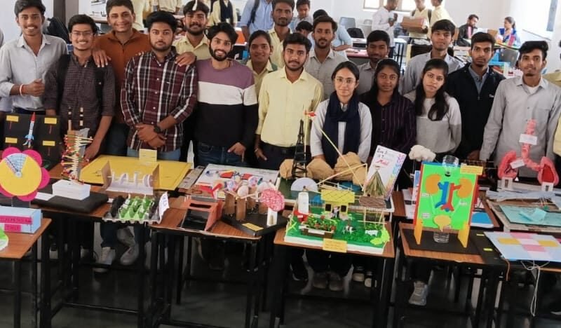राष्ट्रीय विज्ञान दिवस पर ऐश्वर्या कॉलेज में विज्ञान प्रदर्शनी