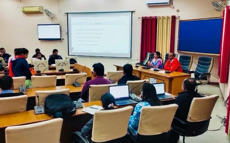 स्थानीय सेवा प्रदाताओं को दी आईटी संबंधी जानकारी