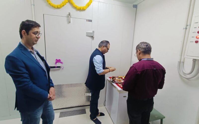 आरएनटी में वाक इन कूलर का उद्घाटन