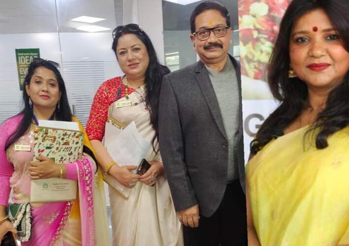 कुकरी कंपीटीशन की गुम न हो जायें के तहत मोटे अनाज को प्रोत्साहित कर रही महिलायें