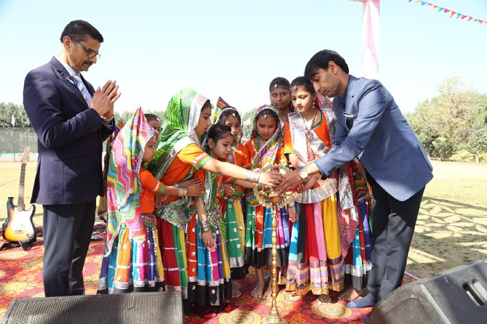 दो दिवसीय लिटरेचर एण्ड आर्ट फेस्टिवल शुरू