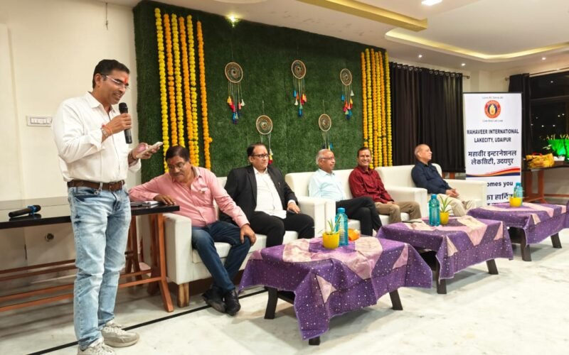 होली मिलन समारेाह के साथ वरिष्ठ नागरिकों के लिये स्वास्थ्य पर वार्ता आयोजित