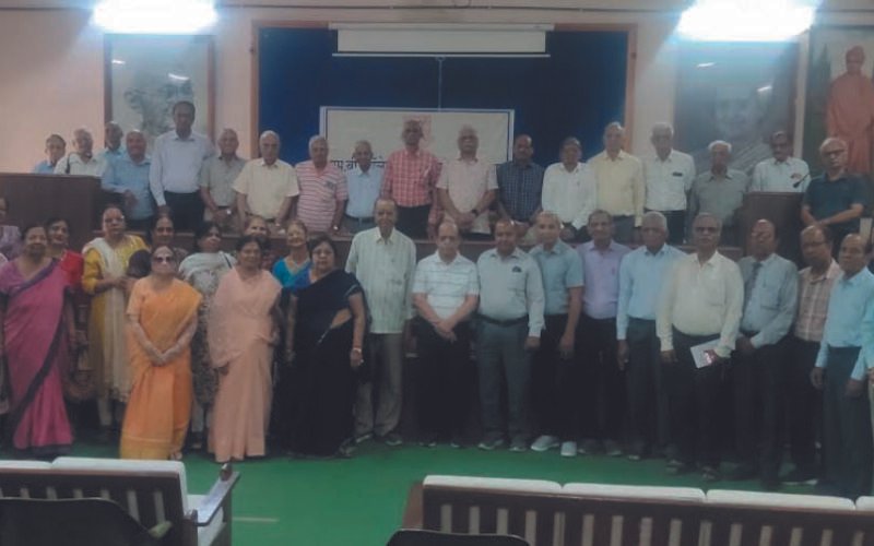 जीवन साथी संग म‍ासिक बैठक व स्नेहमिलन कार्यक्रम मनाया