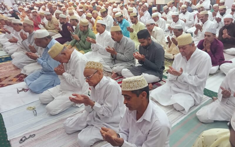 बोहरा समुदाय ने मनाई ईद