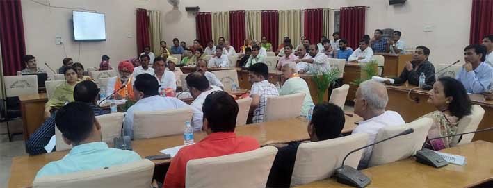 यूडीए पेरीफेरी में नए गांवों को शामिल करने के प्रस्ताव को लेकर हितधारकों के साथ बैठक