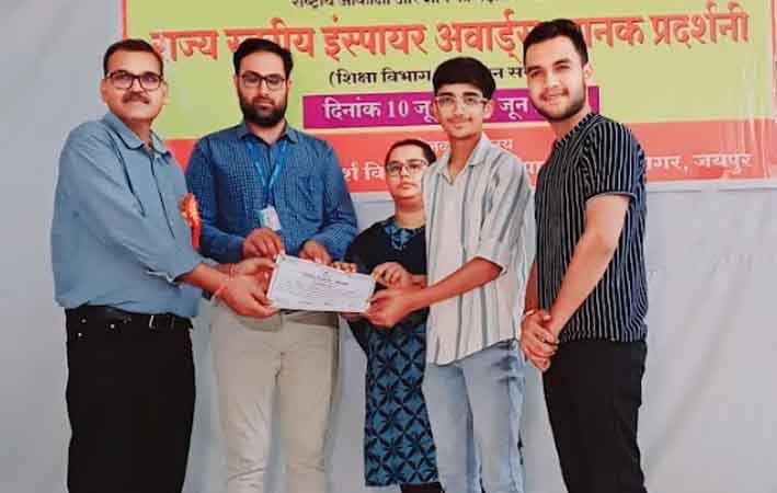 इंस्पायर अवार्ड में फतह एकेडमी से हर्षिल का राष्ट्रीय स्तर पर चयन