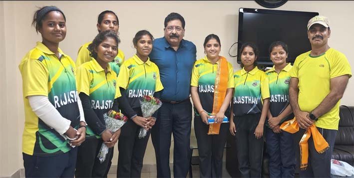 उदयपुर की बेटियां अंतरराष्ट्रीय प्रतियोगिता प्रशिक्षण के लिए आगरा रवाना