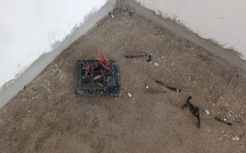 एसपी ऑफिस से करीब 200 मीटर की दूरी पर निर्माणाधीन मकान में चोरी, डेढ़ लाख के बिजली के वायर हुए चोरी 