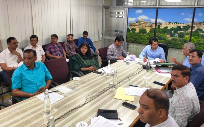 राज्यपाल श्री कलराज मिश्र की अध्यक्षता में रेडक्रॉस, जनजातीय विकास तथा