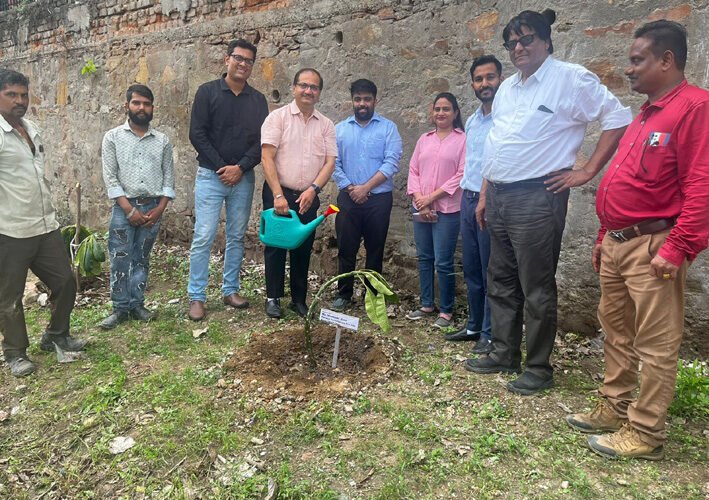 लघु उद्योग भारती द्वारा पौधरोपण