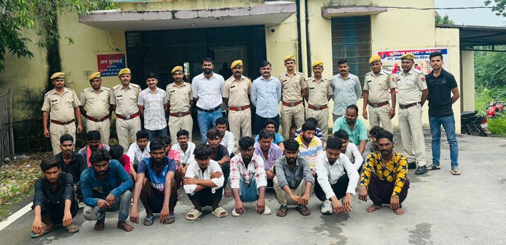 पुलिस का एक्शन मोड़, 57 आरोपी गिरफ्तार 