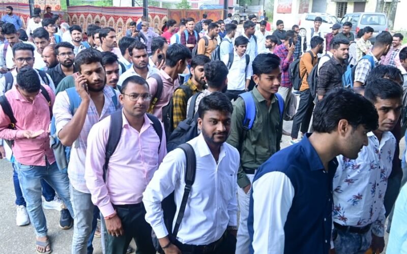 डूंगला में एक दिवसीय रोजगार मेले का आयोजन