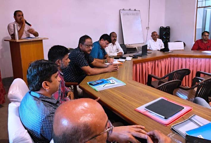 प्रधानाचार्यों की 10 दिवसीय आवासीय लीडरशिप ट्रेनिंग शुरू