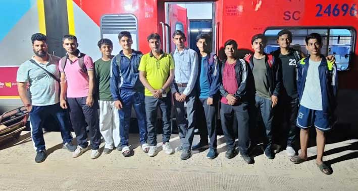 उदयपुर के युवराज को राज्य स्तरीय कराते में गोल्ड          