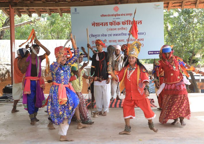 कलाकारों के उम्दा प्रदर्शन ने किया अचंभित