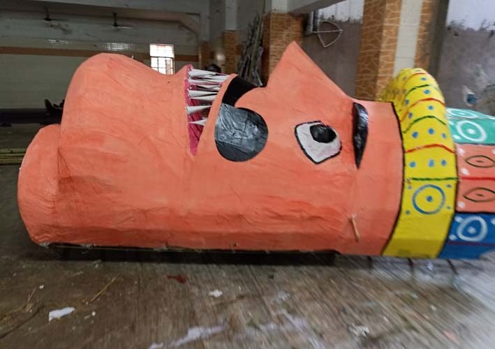 दशहरा उत्सव पंचायत और सेवा समिति के सदस्यों की टीम दिन रात लगी तैयारिया में