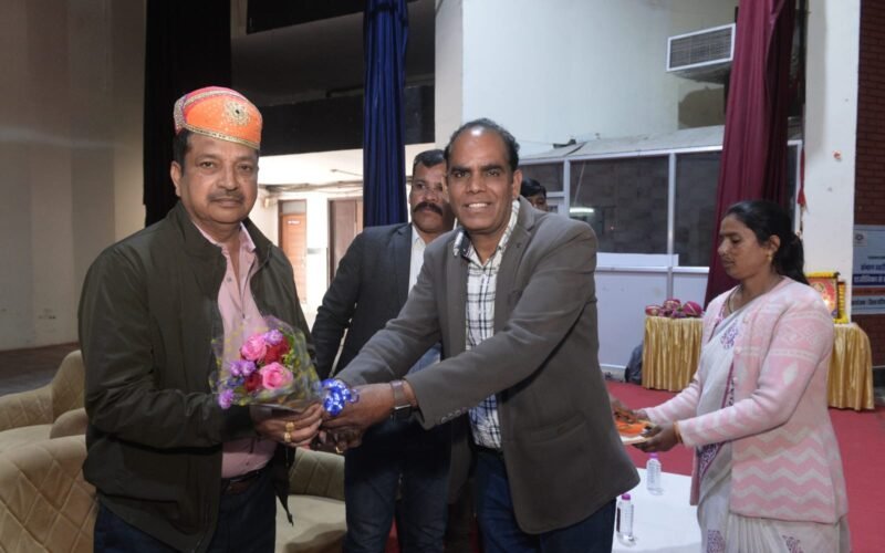 राजीविका से संबंधित कार्यों और नवाचारों पर हुई चर्चा