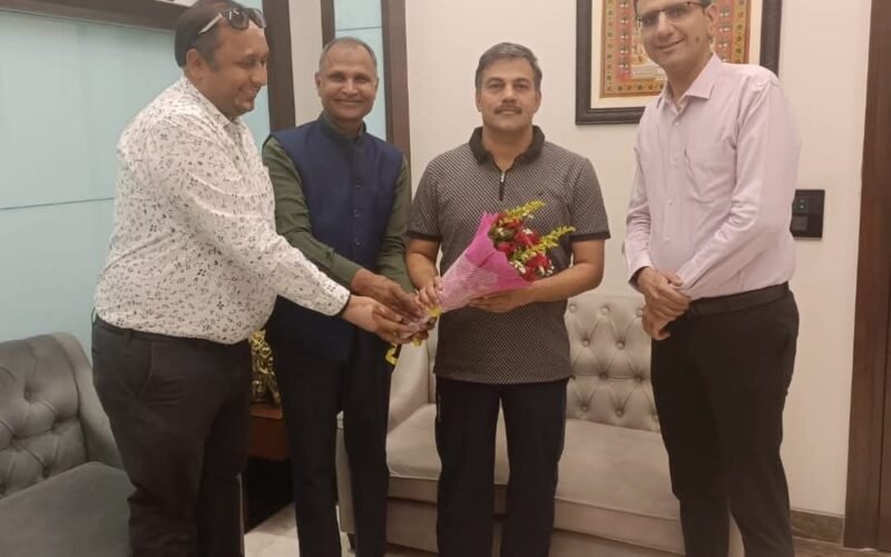 होटल उद्योग को बड़ी राहत, टूरिज्म सेक्रेटरी का किया अभिनंदन