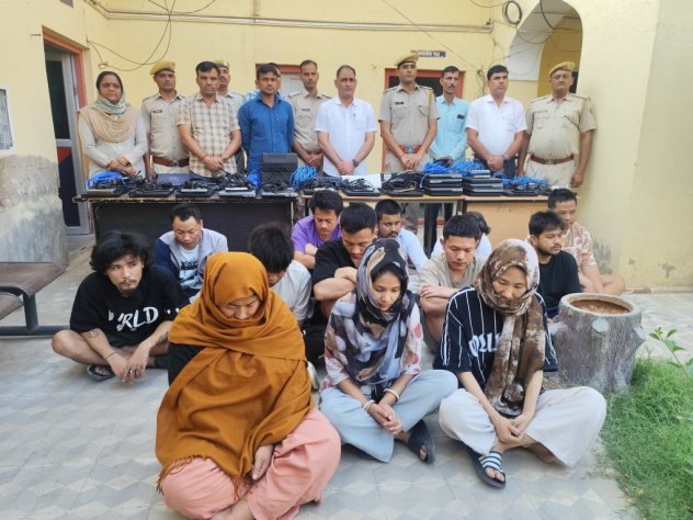 झुन्झुनू में थाना मण्डावा पुलिस को मिली बड़ी सफलता : 3 युवतियों सहित 13 अन्तराष्ट्रीय साईबर अपराधी गिरफ्तार