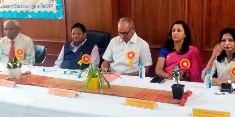 ग्रामीण अंचल में उच्च शिक्षा के विकास के लिए वांछित संसाधन एवं वित्तीय सहयोग की महती आवश्यकता : प्रो. बारेठ