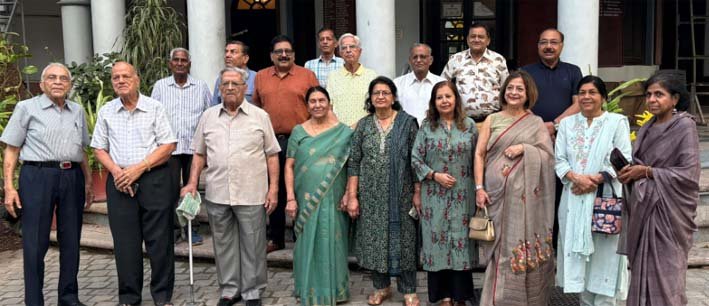 अखिल भारतीय सेवा के सेवानिवृत्त अधिकारियों की बैठक सम्पन्न