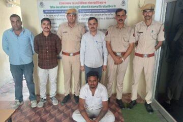 चूरू डीएसटी सदर थाना पुलिस की संयुक्त कार्रवाई : एक करोड़ की लूट के मामले में वांछित आरोपी गिरफ्तार