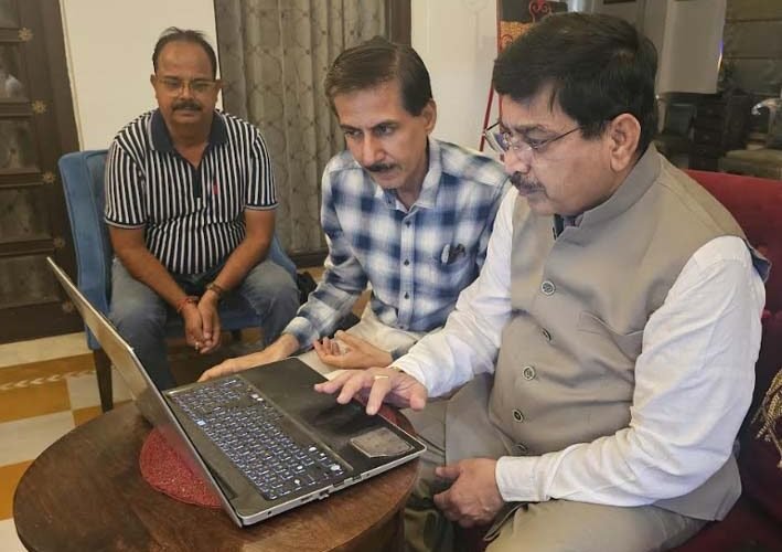 पंडित दीनदयाल उपाध्याय प्रश्नोत्तरी प्रतियोगिता का भव्य शुभारंभ
