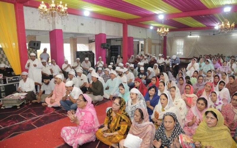 गुरबाणी की अमृतवाणी से गूंज उठा श्री बिलोचिस्तान भवन