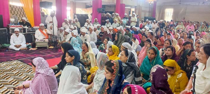 बाबा श्री संत कुमार महाराज साहब की द्वितीय पुण्यतिथि का समापन भावपूर्ण भक्ति व लंगर प्रसाद के साथ सम्पन्न
