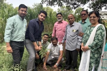 नटवरानंदी वेलफेयर फाउंडेशन द्वारा विश्व पर्यावरण दिवस के अवसर पर पूर्व में आयोजित विशाल पौधरोपण