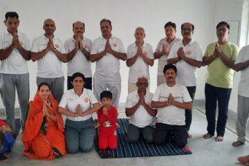 “प्रातः स्मरणीय वीरशिरोमणी महाराणा प्रताप की वीरता और पराक्रम को याद कर किया योगाभ्यास”