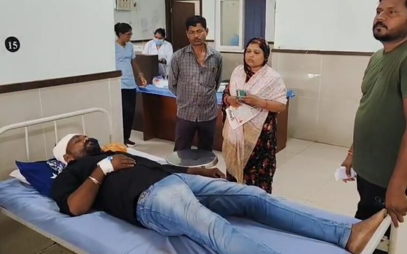 भाटपुर सरपंच की दादागिरी: मेताली गांव में जमीन विवाद को लेकर सरपंच उसके साथियों ने पांच लोगों पर किया हमला, महिला से छेड़छाड़ का भी आरोप