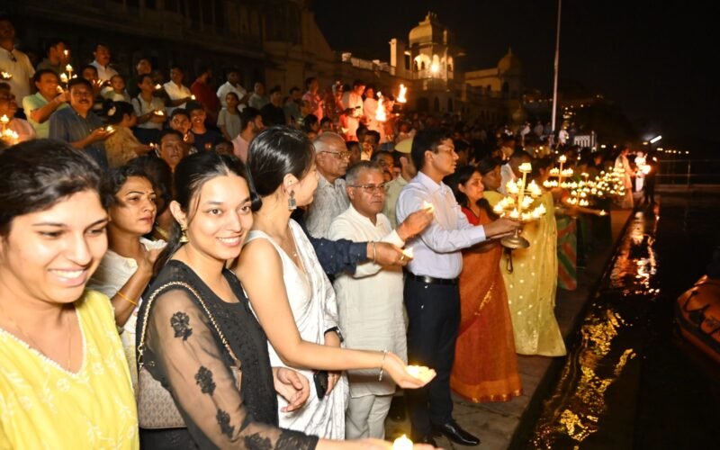 सांस्कृतिक प्रस्तुतियों से दिया पर्यावरण संरक्षण एव जल संचय का संदेश