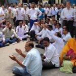 मावली में ब्लॉक कांग्रेस कमेटी के कार्यकर्ताओं ने विभिन्न मांगों को लेकर किया विरोध प्रदर्शन, राज्यपाल के नाम सौपा ज्ञापन