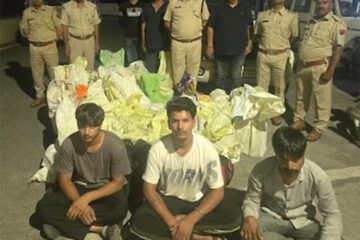 नकली होलोग्राम व लेबल की प्रतिबंधित शराब बरामद – 3 गिरफ्तार