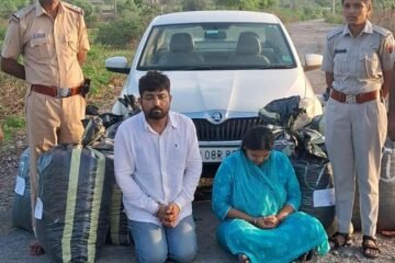 स्कोडा कार से 137 किलो डोडाचूरा जब्त: पर्यटन’ की आड़ में नशीले कारोबार का पर्दाफाश