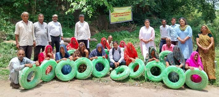 अनुसूचित जाति- उप परियोजना अंतर्गत कृषि उपकरणों का वितरण