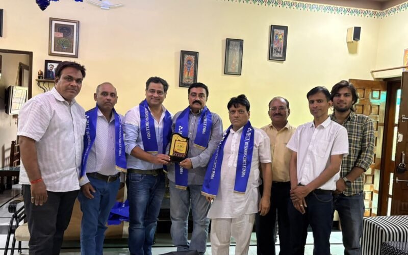 उदयपुर, जयपुर और अहमदाबाद के प्रतिष्ठानों पर हुआ सदस्यों का भव्य समागम : मुकेश माधवानी 