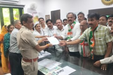 प्रशासन और आमजन के बीच की कड़ी है जनप्रतिनिधि, उनके साथ ऐसा बर्ताव होगा तो आमजन का क्या होगा?- कचरू लाल चौधरी