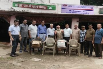 महावीर इंटरनेशनल द्वारा गौशाला में सेवा कार्य