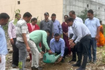 सीआईडी जोन कार्यालय में पौधारोपण