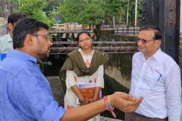 जिला कलक्टर ने किया स्वरूपसागर और बहाव क्षेत्र का दौरा