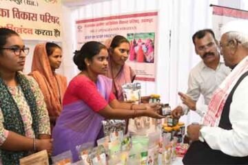 कितनी भी मुश्किल परिस्थितियां हो, कभी स्कूल जाना बंद मत करना – राज्यपाल श्री बागड़े