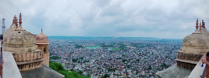 पर्यटकों को बुला रही है नाहरगढ़ की मानसूनी रौनक