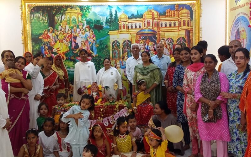 ब्रह्माकुमारीज बहनो ने आर्ची गैलेक्सी, देबारी में मनाया श्रीकृष्ण जन्माष्टमी उत्सव