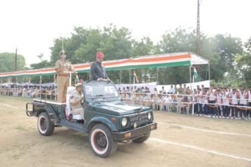 राजसमंद : जिला स्तरीय समारोह में जिला कलक्टर अरुण कुमार हसीजा ने किया ध्वजारोहण